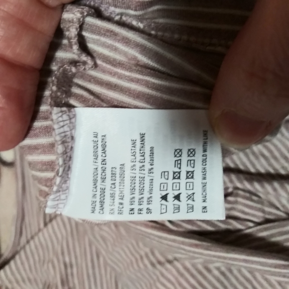 American Eagle Soft and Sexy Mauve and White Striped Bell Sleeve Shirt Small - Picture 7 of 11